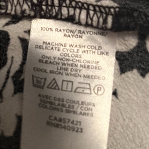 Loft Blue/white Floral Tunic Pattern Shirt - Picture 10 of 10